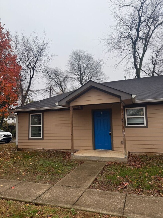 Primary Photo - 604 41st Ave N