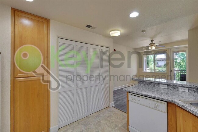 Building Photo - 1501 Secret Ravine Pkwy
