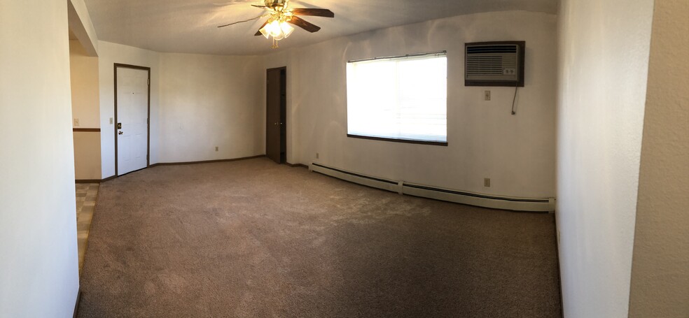 Livng room - 1500 Northgate Dr