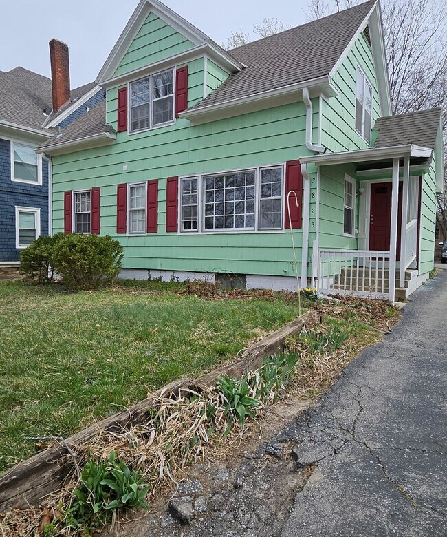 Primary Photo - 3823 Bell St