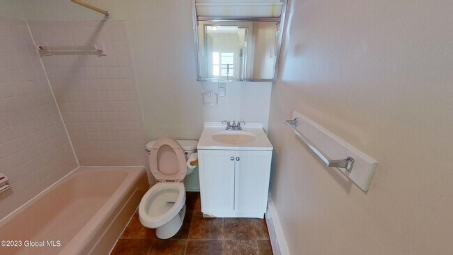 Building Photo - 420 Delaware Ave