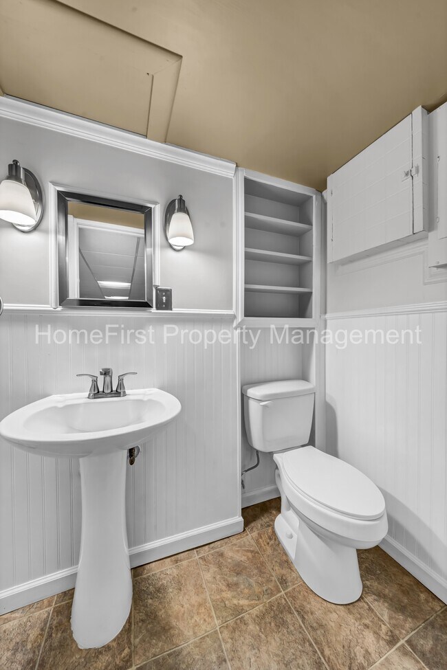 Building Photo - 118 Meadowlark Dr