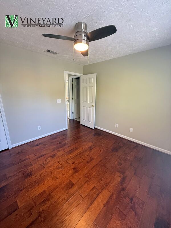 Building Photo - 9970 Lauren Hall Ct