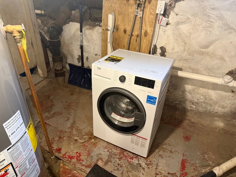 Building Photo - 67 North Beacon St