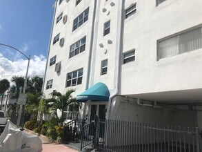 Building Photo - 801 Meridian Ave