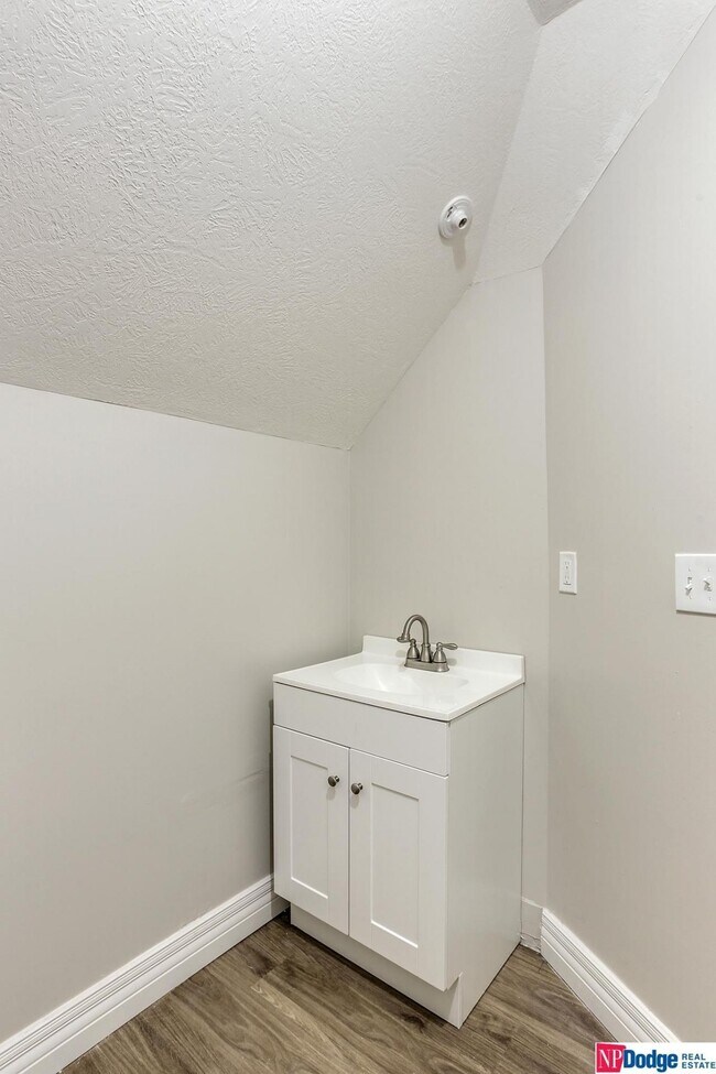 Building Photo - 2210 Wirt St