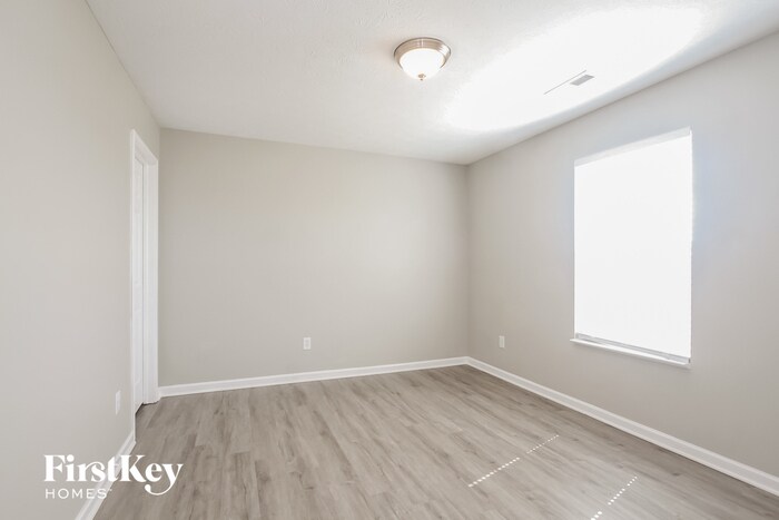 Building Photo - 737 Prospector Dr