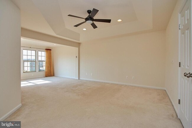 Building Photo - 42649 Macauley Place