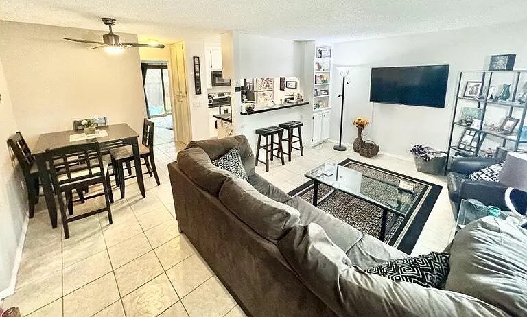 Building Photo - 4550 Bancroft St