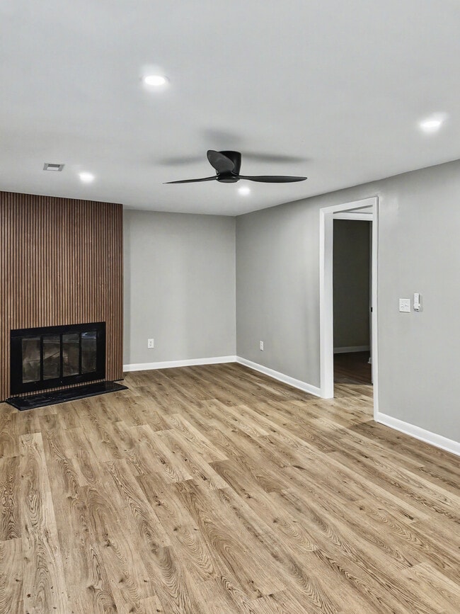 Building Photo - 274 Mariners Cir