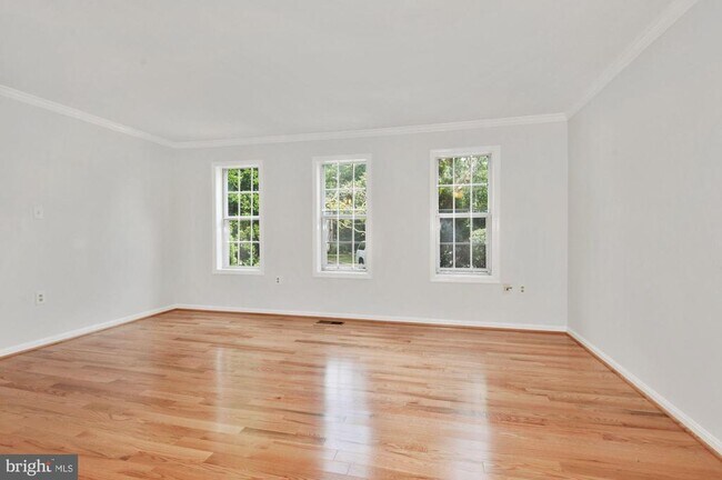 Building Photo - 11951 Sentinel Point Ct