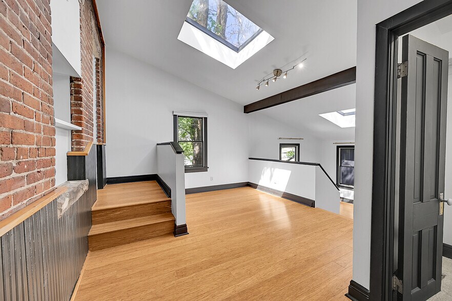 Building Photo - 54 S Emerson St
