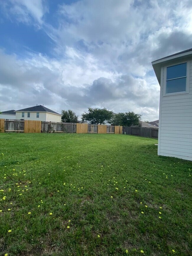 Building Photo - 20834 Indigo River Ln