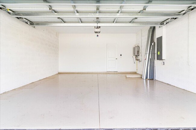 Building Photo - 4873 Seafoam Trl