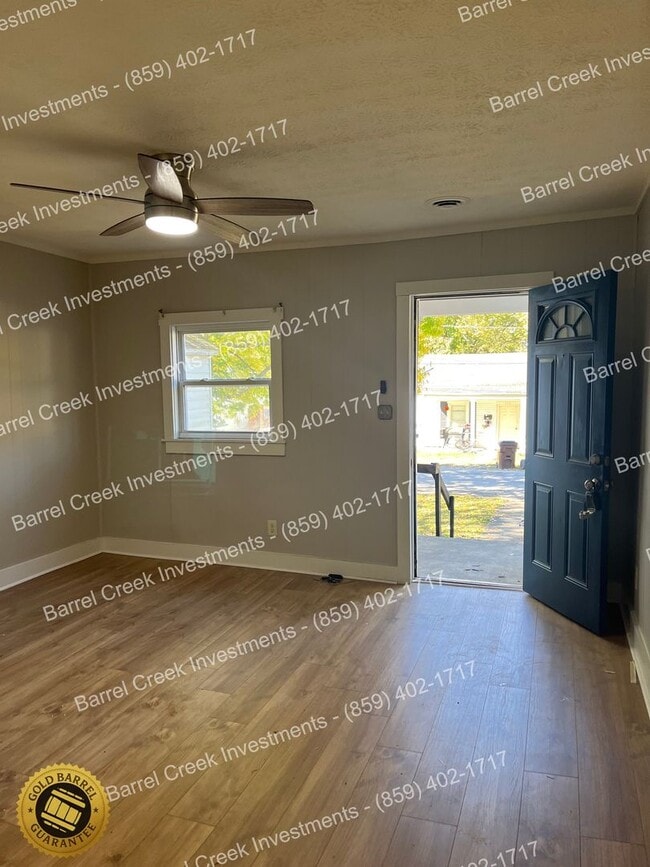 Building Photo - 2-Bed 1-Bath House