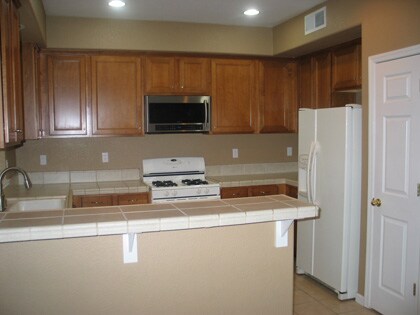Building Photo - 6673 Panther Creek Dr