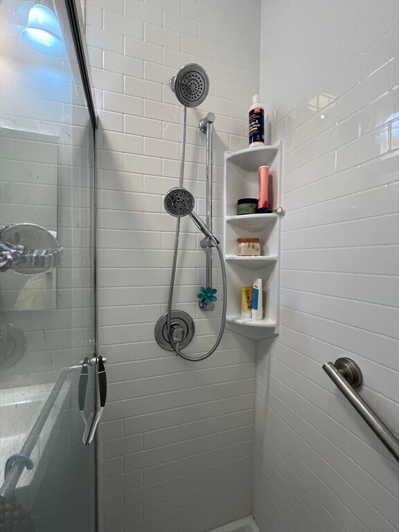 Building Photo - 15 Bellvista Rd