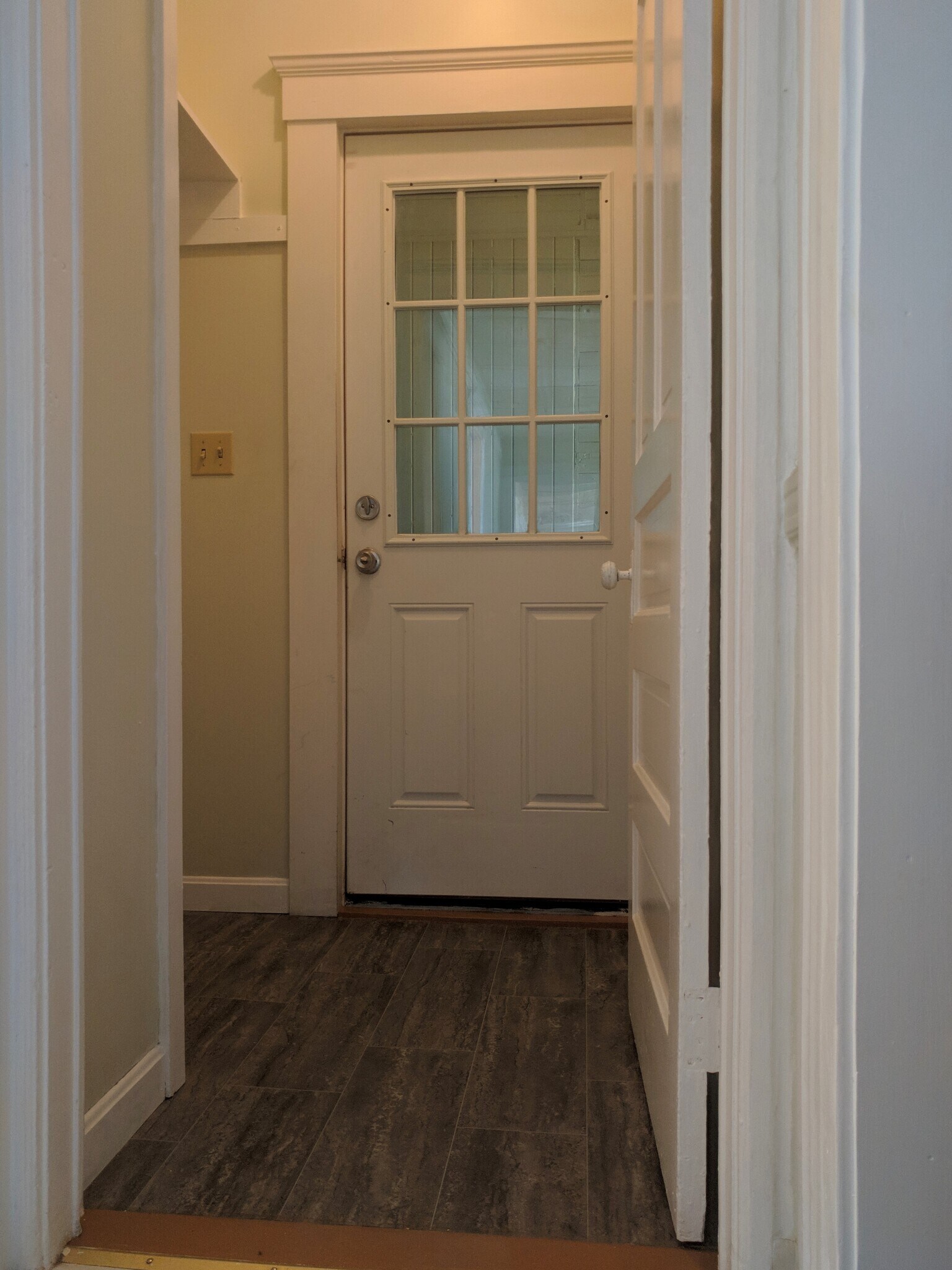 Building Photo - 32 Douglas St