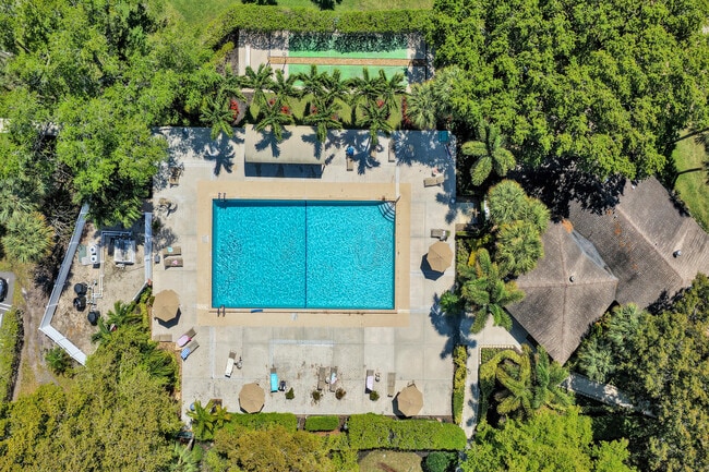 Building Photo - 3520 Oaks Way