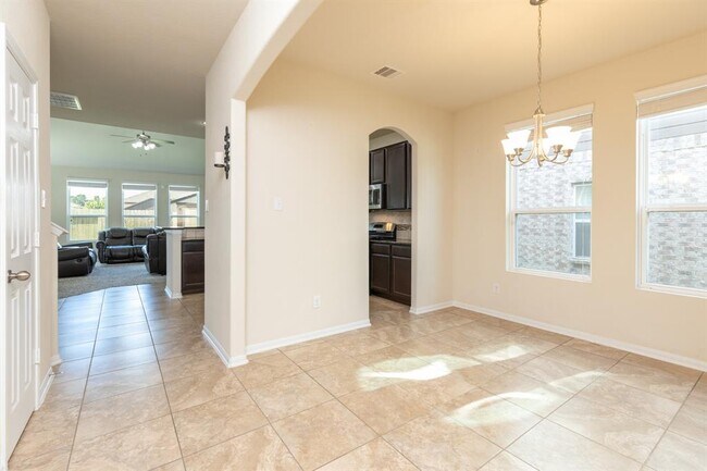 Building Photo - 12318 Leafy Arch Way