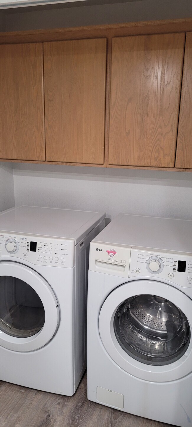 Building Photo - 12204 SE 7th St