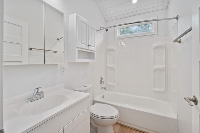 Building Photo - 720 Pritchett Ln