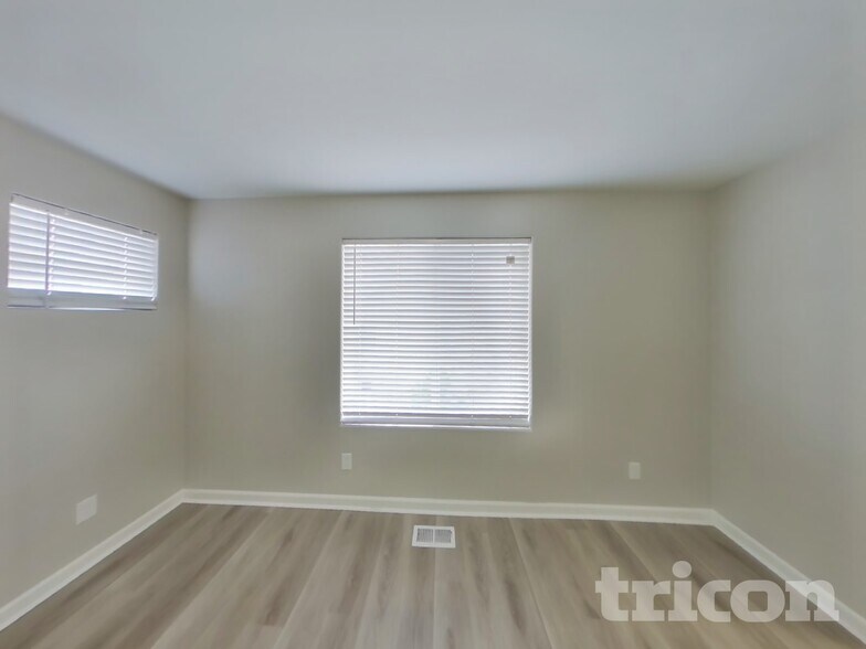 Building Photo - 18947 112th Ave Ct E