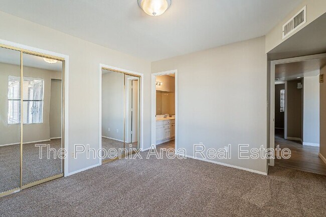 Building Photo - 5714 N 68th Ave