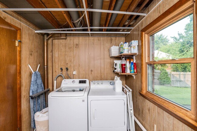 Building Photo - 80 Wertman Ln