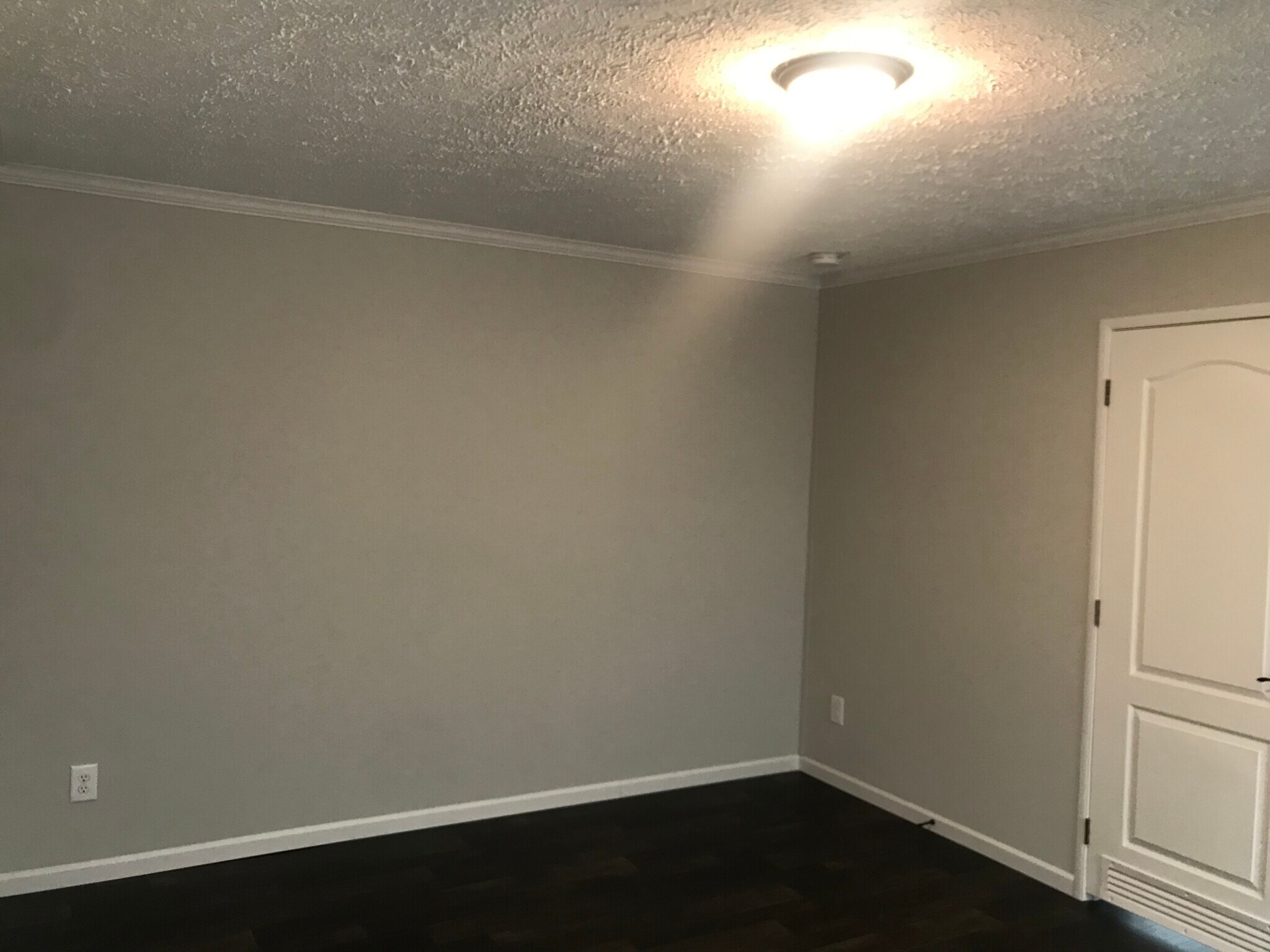 Large master - 656 Warner Ave