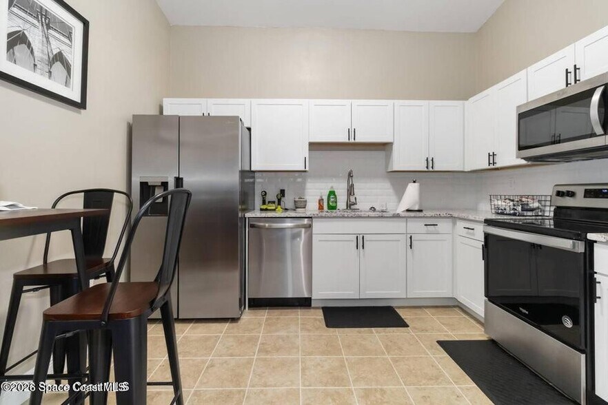 Building Photo - 1280 US-1