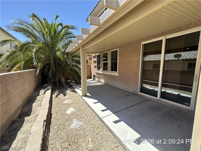 Building Photo - 3373 Osiana Ave