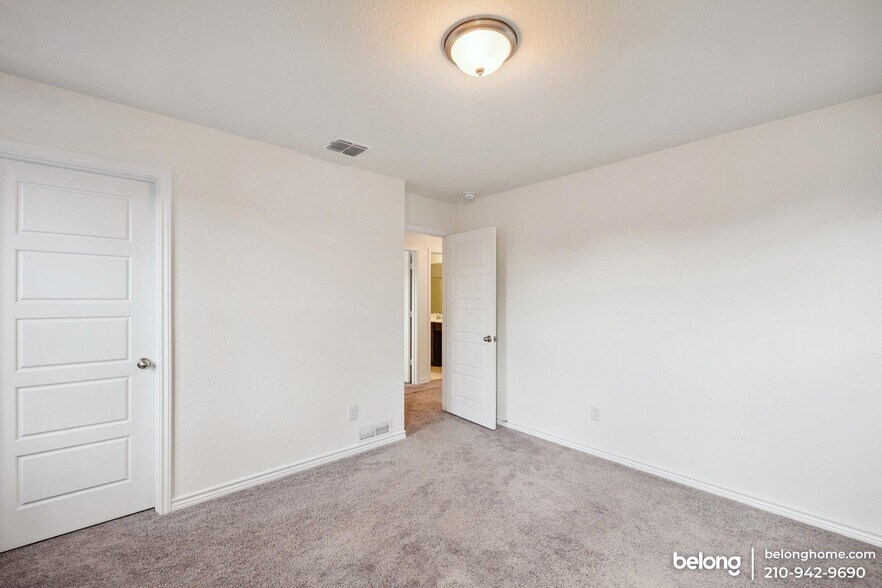 Building Photo - 4806 Ocean Wave