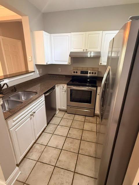 Building Photo - 1424 Rosewood Ln