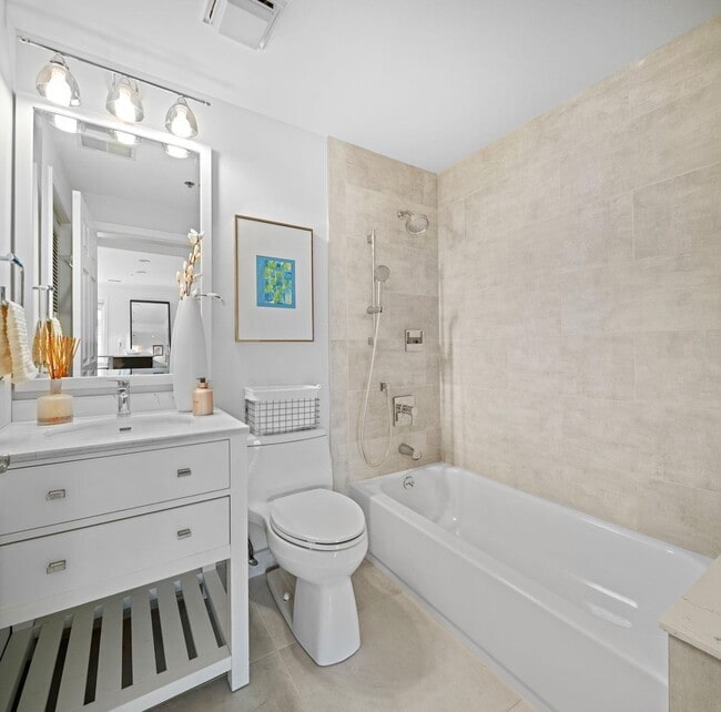 Building Photo - 99 PARK Ave