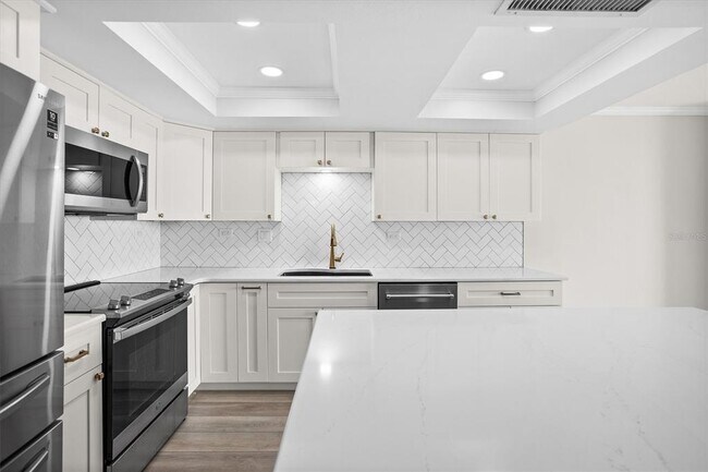 Building Photo - 450 Treasure Island Causeway