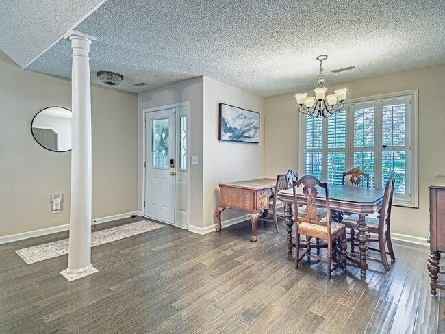 Building Photo - 1265 Cutleaf Dr
