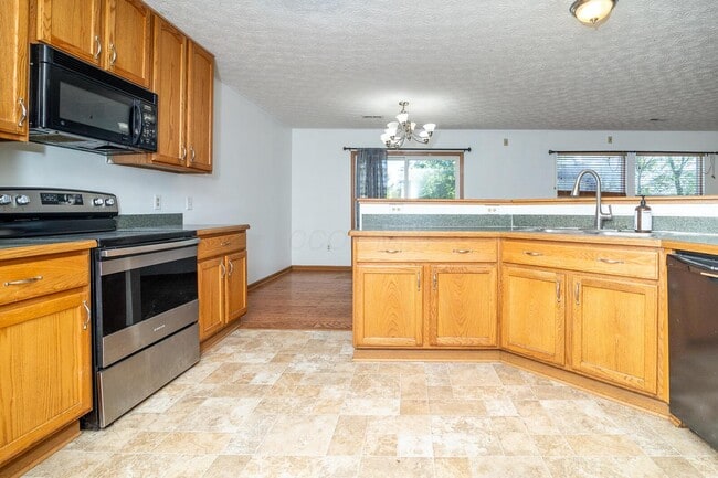 Building Photo - 6193 Nasby Dr