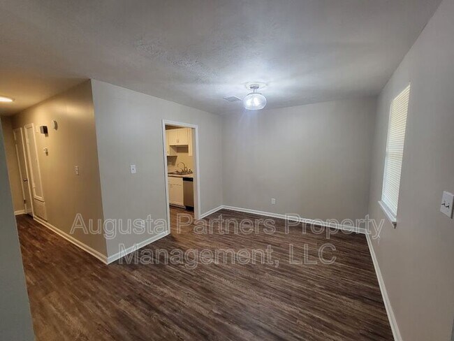 Building Photo - ~153 Stoneybrooks Pl