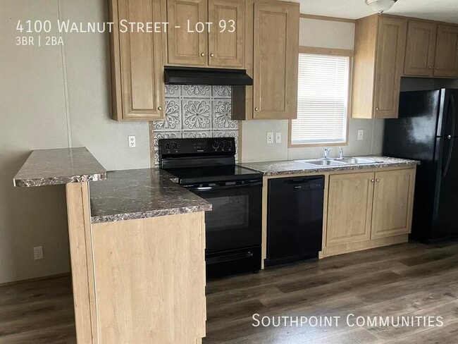 Primary Photo - 4100 Walnut St