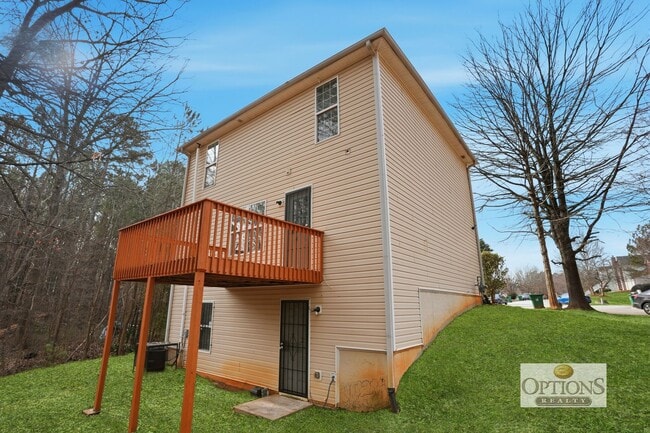 Building Photo - Cul-de-sac home ready to move in!