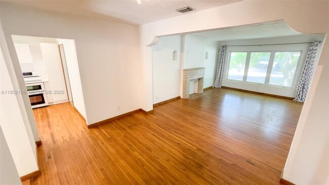 Building Photo - 796 NE 88th St