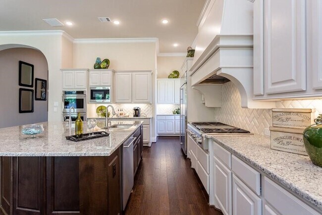 Building Photo - 2064 Bluestem Dr