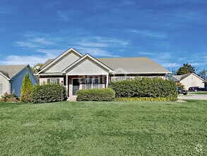 Building Photo - 1640 O Green Cv