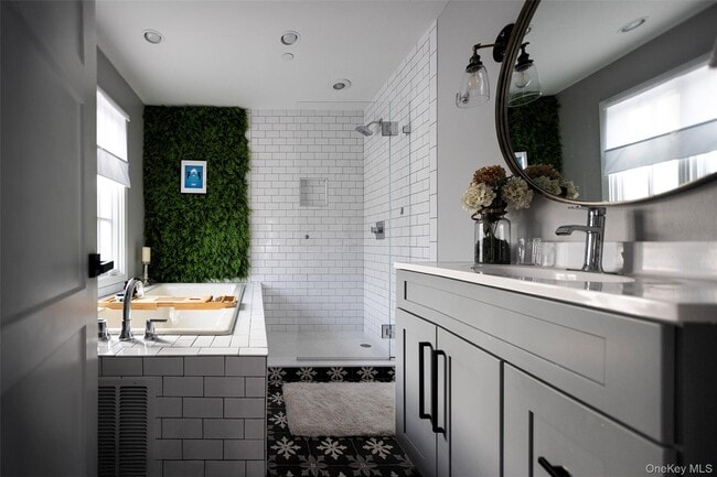 Building Photo - 1144 Post Rd