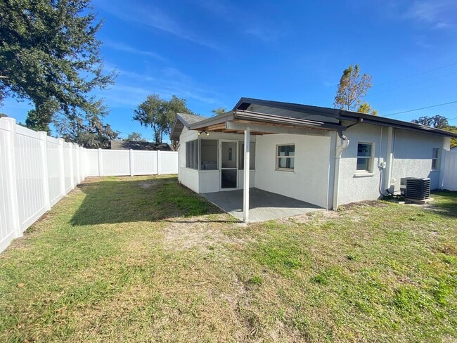 Building Photo - 241 E Church Ave