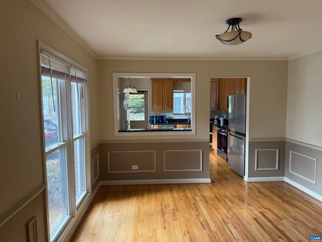 Building Photo - 705 Highland Ave