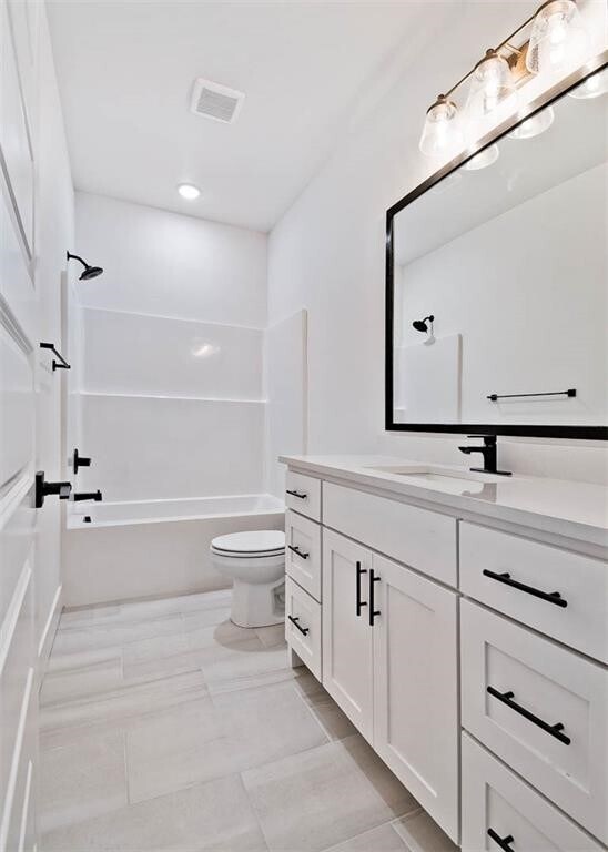 Building Photo - 20 Lochgilphead Ln