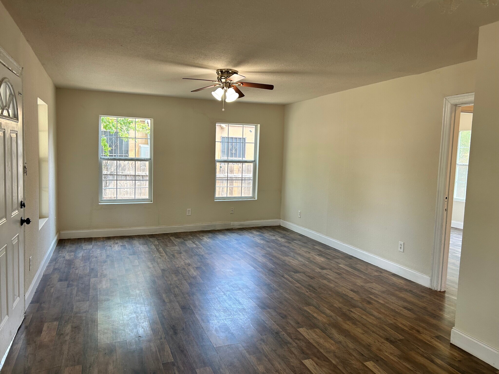 Building Photo - 106 Southway Dr