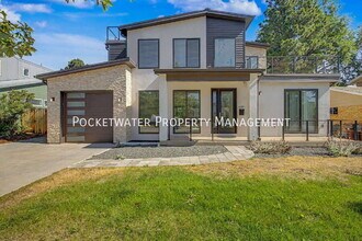 Building Photo - 3595 Darley Ave